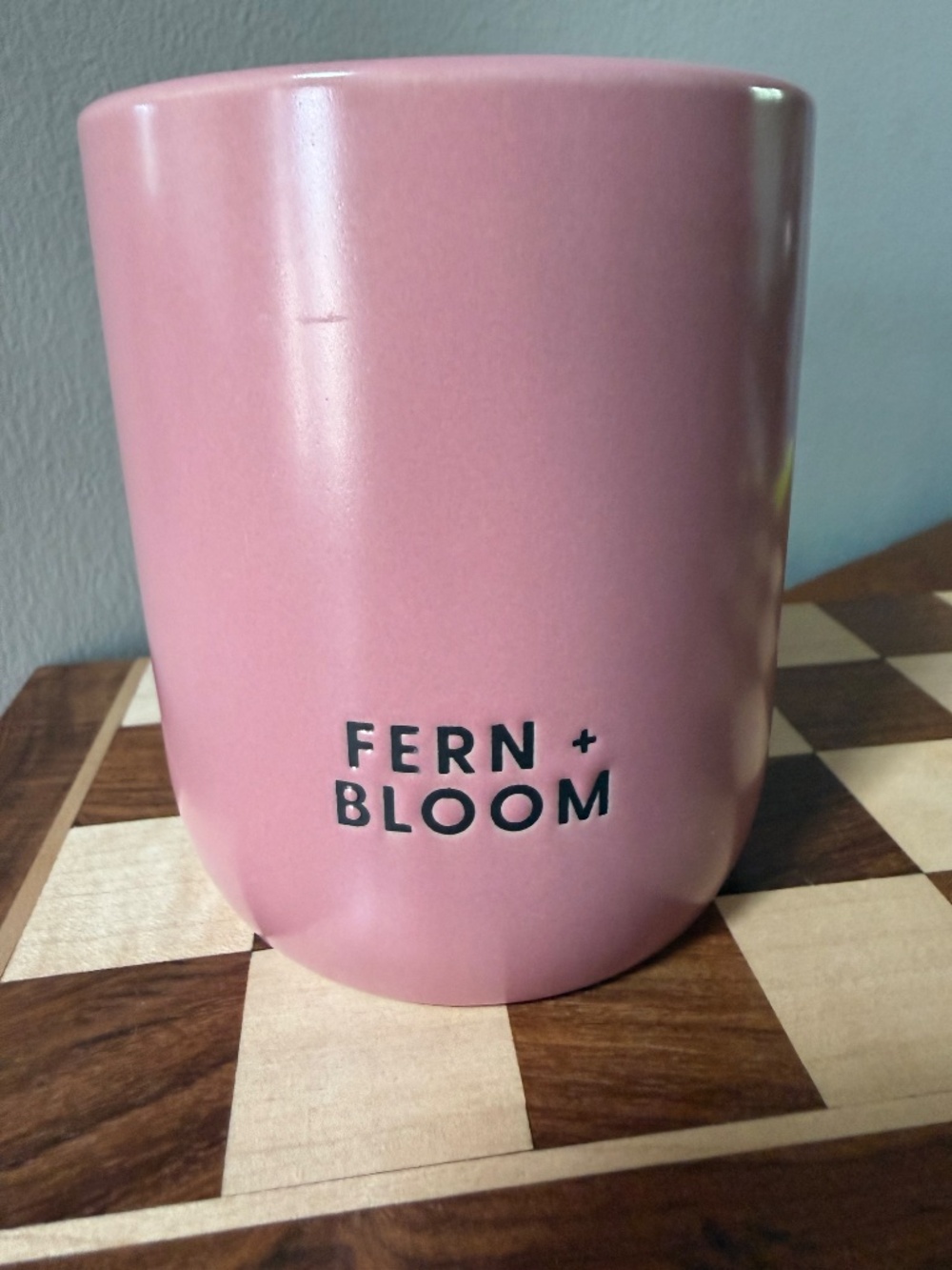 Bellevue Luxury Fern + Bloom 10 oz Soy Blend Candle Pink Ceramic New